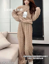 Brown woolen kitten-print nightsuit for women, warm and cozy sleepwear
